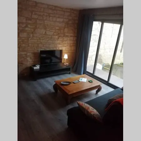 Holiday home L'atypique Tusson